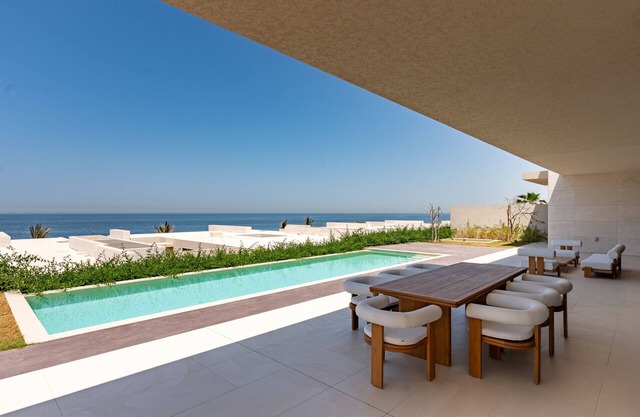 Exclusive 21 Ajman | 4BR Villa w/Private Pool and Beach