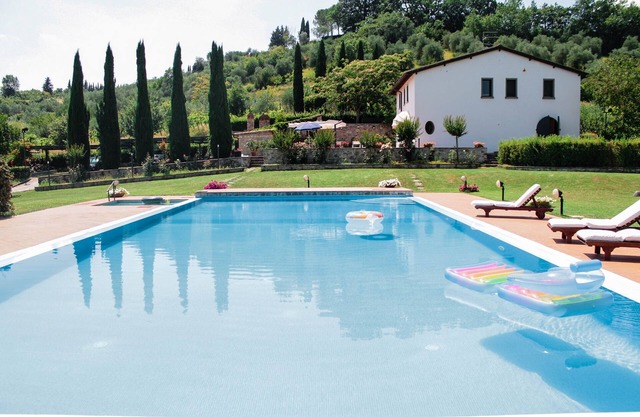 EXCLUSIVE CHIANTI VILLA SPECTACULAR POOL TENNIS COURT 15 MIN TOFLORENCE