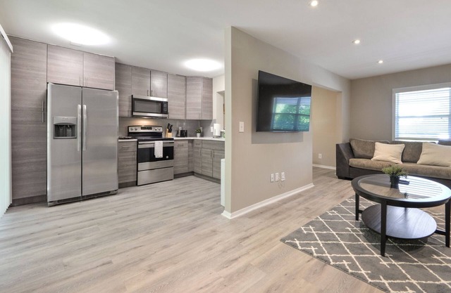 Exclusive comfy 2 bed 2 bath apartment in Atlanta