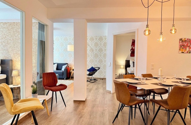 Exclusive 3-room apartment Design apartment in FR-Altstadt