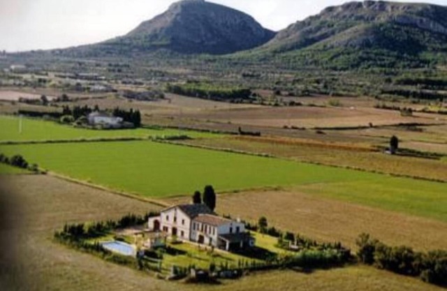 Exclusive farmstead to rent in Torroella de Montgrí-L'EstartitHouse with character