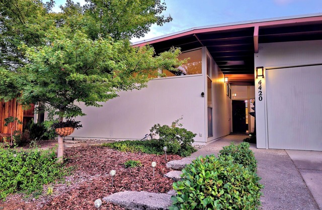 Exclusive Mid-Century Modern Retreat