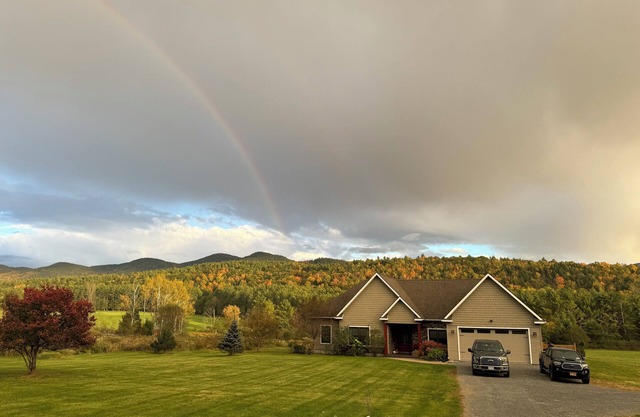 EXCLUSIVE Retreat- Red Dog Ranch- 120+ PRIVATE acres, Pet Friendly!