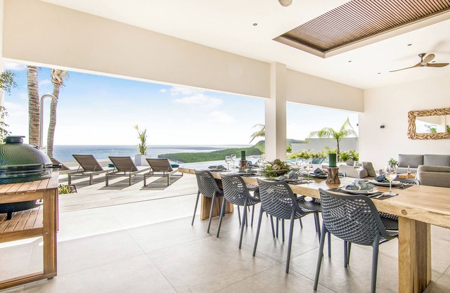 Exclusive Villa met Spectaculair Zeezicht, Infinity Pool en Jacuzzi op Cas Abao