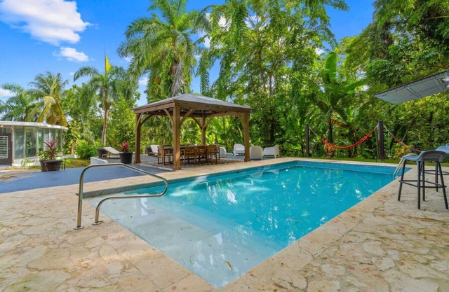 Exclusive Villas with Pools & Luxury Amenities–PR