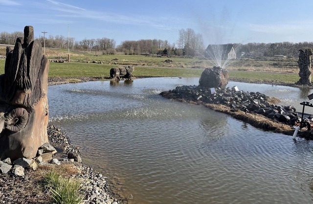 Executive Suite by Waterfront with Dock Access