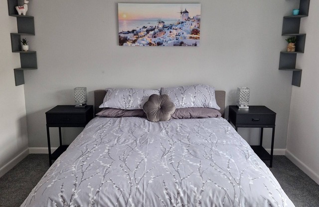 Exmouth Retreat. Close proximity to Town centre , Beach & Train station.