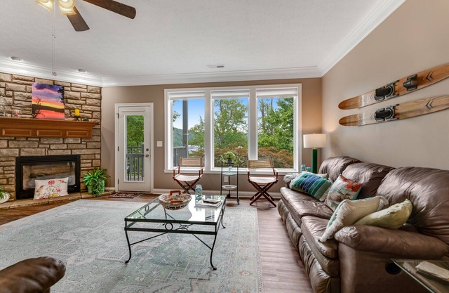 Expansive dog-friendly condo w/free attraction tickets, lake views & dock access