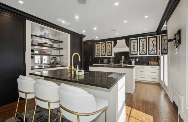 Expansive, Elegant Escape with Soulful Touches and Serene Vibes