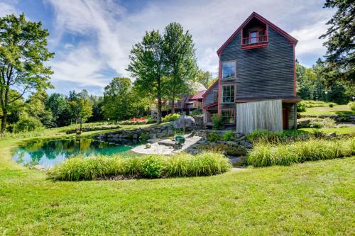 Expansive Grand Estate 10 Mi to Mt Snow!