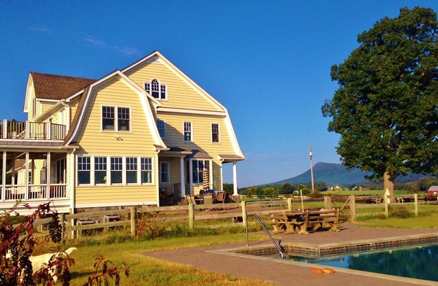 Expansive View Of The Blue Ridge Mountains, The Valley And The Shenandoah River