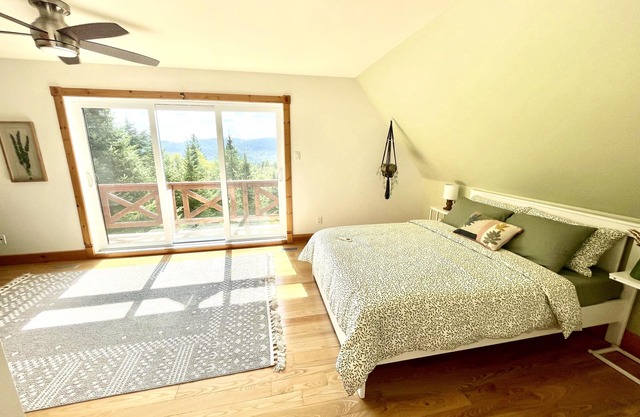 Experience Nature’s Beauty: Rent Our Charming Cottage