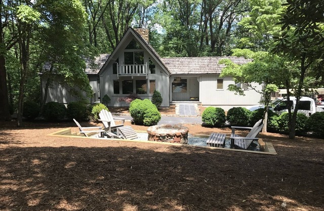 Experience Timeless Sophistication right in the Heart of Charlottesville!