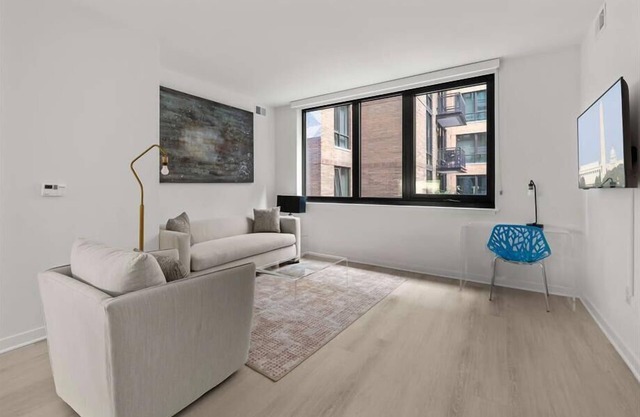 Explorable, Spacious 2BR nr DC Attractions & Sites | NoMa