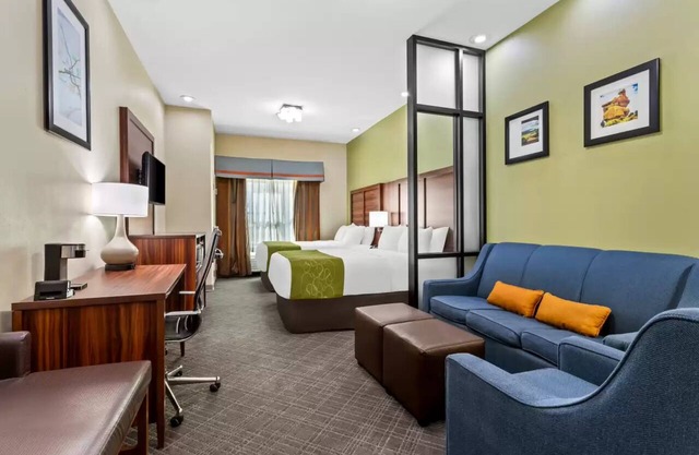 Explore Roswell! Three Modern Units for Your Stay in Roswell w/Indoor Pool!