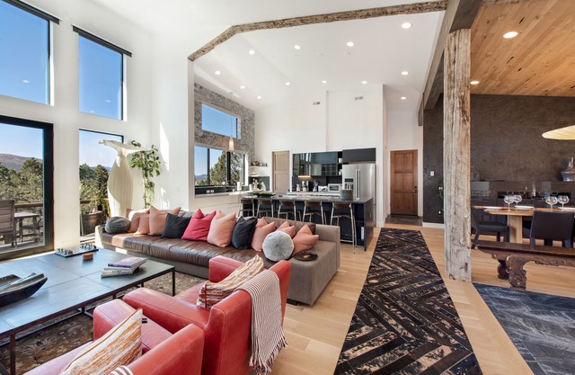 Exquisite Modern Home With Koi Pond, Hot Tub, Near Basalt & 25 Min to Aspen!