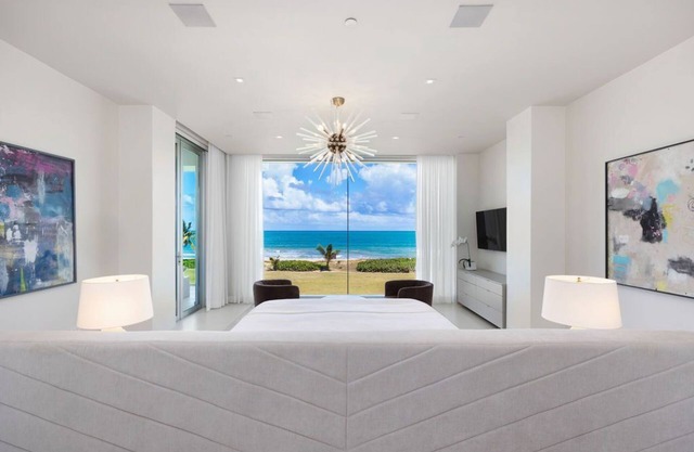Exquisite Ocean Drive Condo at the St. Regis Bahia Beach