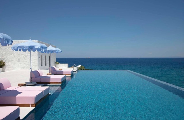 Exquisite Paros Villa | Villa Imperia | 5 Bedrooms | Private Infinity Pool |.