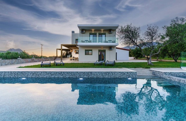 Exquisite Rethymno Villa | 5 Bedrooms | Villa Noitra | Beautiful