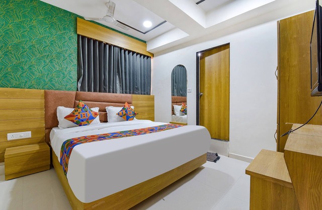 Fabhotel Green Tree
