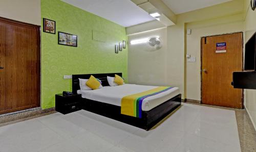 FabHotel Palm Emirates