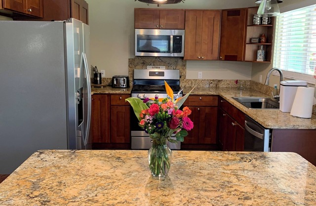 Fabulous 3-bedroom Hawaiian home.