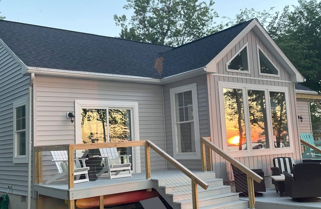Fabulous Beach House on Elliott Island -beautiful sandy beach, tranquil 6 acres
