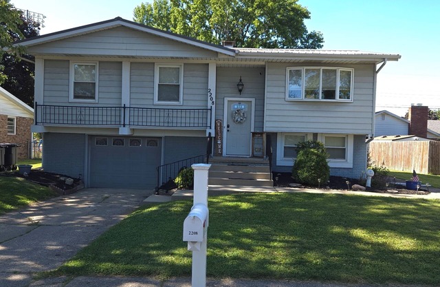 Fabulous house with AC in charming Lafayette