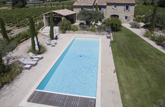 Fabulous Provencal Mas in Cairanne with large swimming-pool