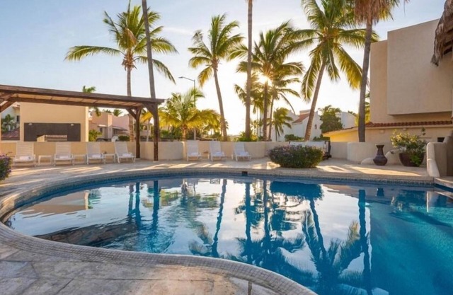 Fabulous Studio with Outdoor Pool