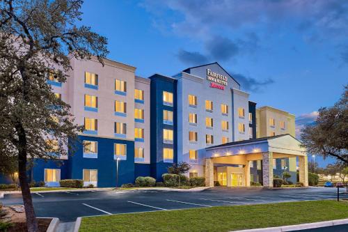 Fairfield Inn and Suites by Marriott San Antonio Northeast/Schertz/RAFB