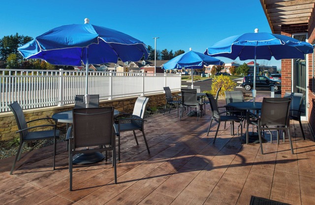Fairfield Inn and Suites by Marriott Akron Stow