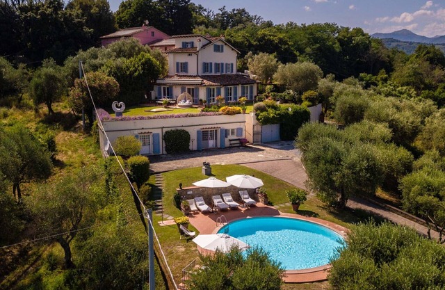 Fairytale Farmhouse Villa with Views and Pool