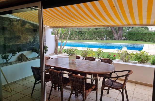 FALÉSIA BEACH HOUSE V3 200 M BEACH, POOL, GARDEN, FIREPLACE BARBECUE