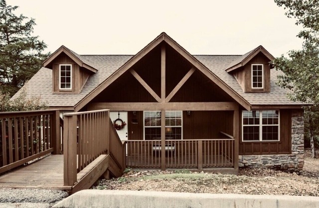 Fall is here! Come stay with us!Two master king suites. Gated golf community.