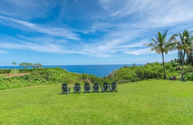 Fall Sale! Sanctuary to Launch Your Kauai Adventure- No resort or parking fees!