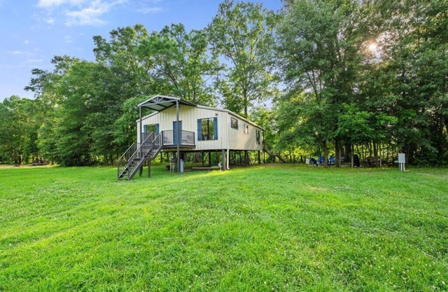 Fall Special on Glover River-Floatin Daze Cabin