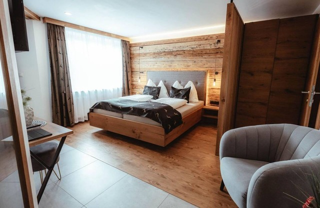 Familienzimmer, Bad, WC, 2 Schlafräume - Walcher, Gasthof