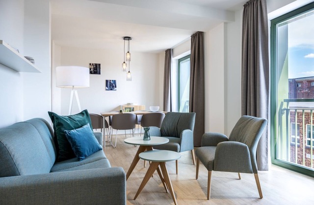 Family apartment for 5 people with use of sauna in a prime harbor location -