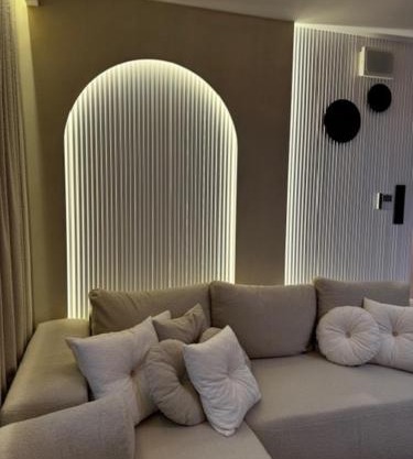 Family & Business Apartments PREMIUM No1 - 1 Bedroom with Private Jacuzzi, Balcony, Parking