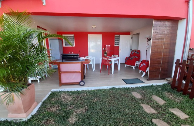 Family cottage 2 people in Reunion (97425), near the ocean