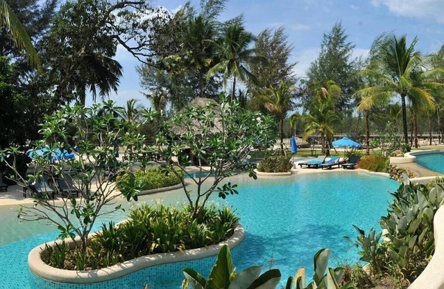Family Deluxe Resort Stay AR#12