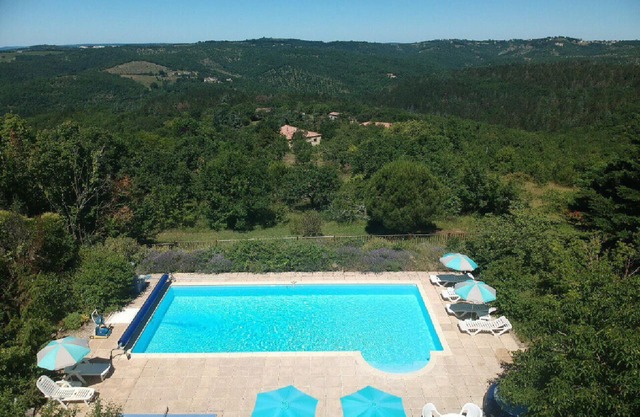Family-friendly, dog-friendly gite with pool & views near Cahors