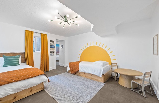Family Friendly, Close to national parks, Frost this Home