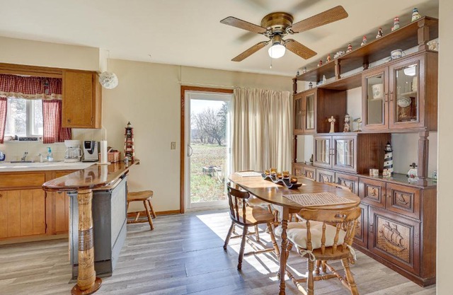 Family-Friendly Home with Fire Pit about 10 Mi to Akron!