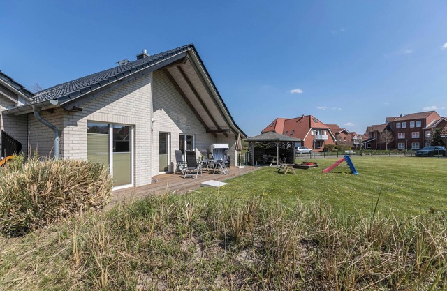 Family-Friendly "House Emmi" Near the Beach with Garden, Terrace & Wi-Fi