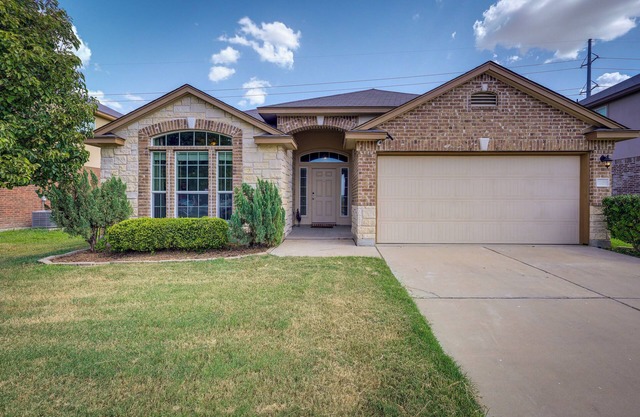 Family-Friendly Killeen Home w/Covered Patio!