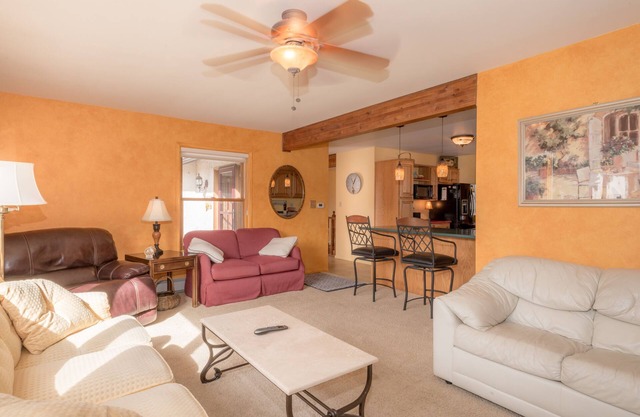 Family-Friendly Large House on the Mesa - Walk to Town and River!