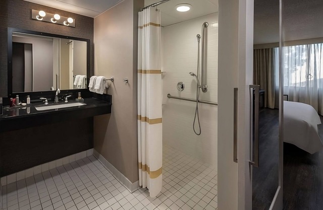 Family-Friendly Oasis, Opry, Museums, Zoo, and More!