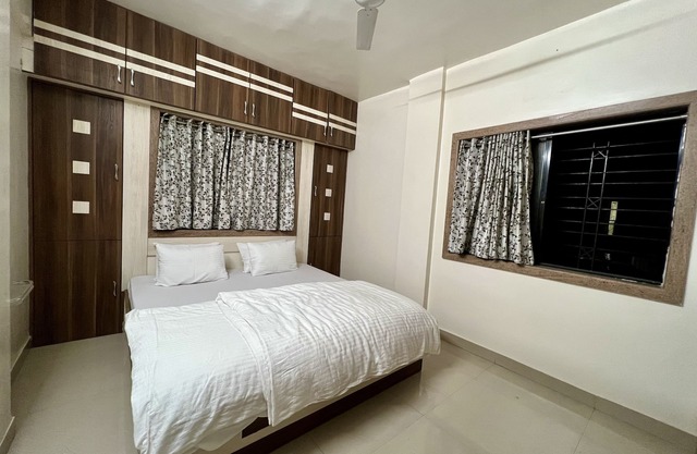 Family friendly Peaceful 3BHK apartment in Balewadi.